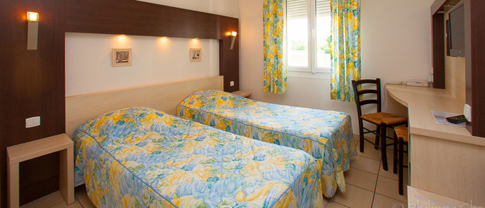 Logis Jum'Hotel Saints-Geosmes Εξωτερικό φωτογραφία